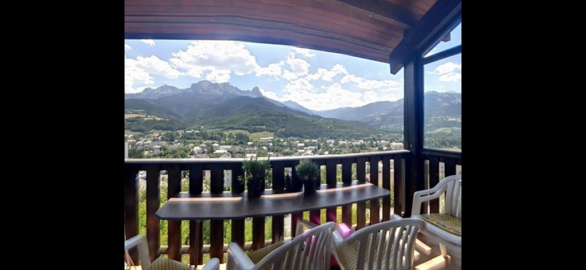 Appartement Chaleureux. Barcelonnette Kültér fotó